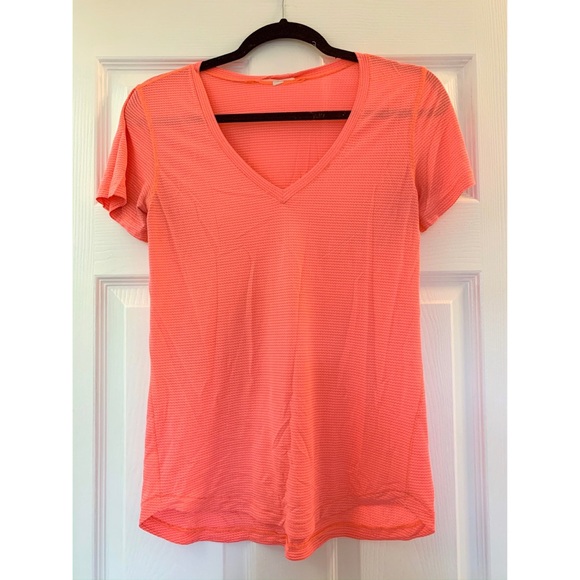 Lululemon Top - Picture 1 of 2